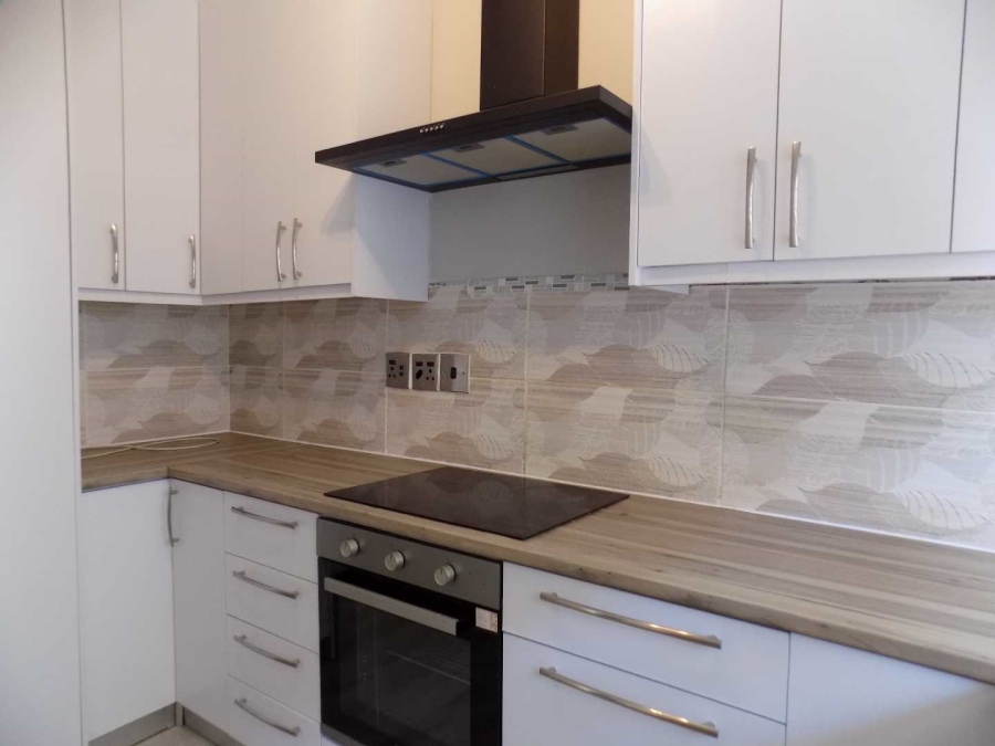 To Let 2 Bedroom Property for Rent in Silver Oaks Western Cape